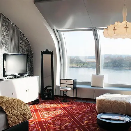 Hotel Kameha Grand 5*